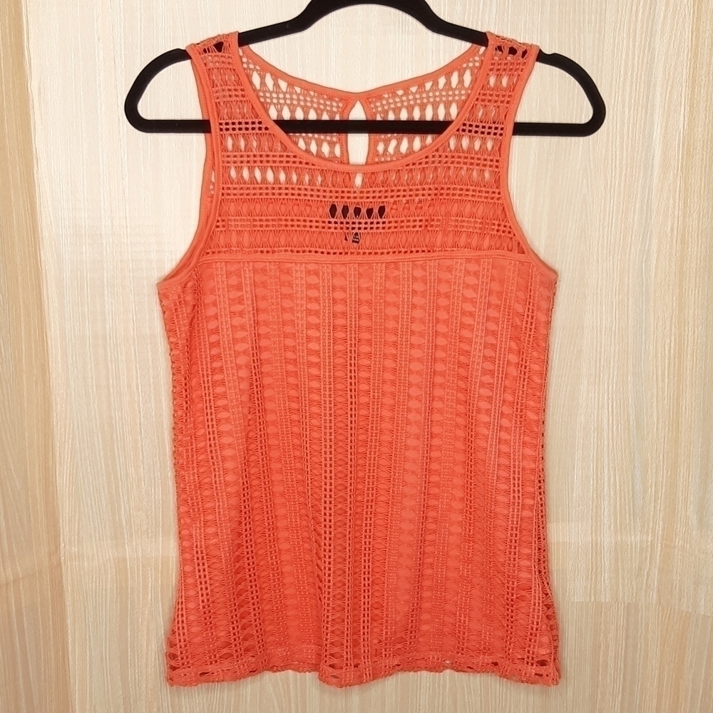 NAIF women’s crochet knit sleeveless top. Small